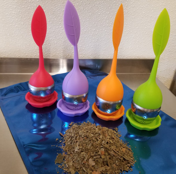 Crushed leaf tea and diffuser